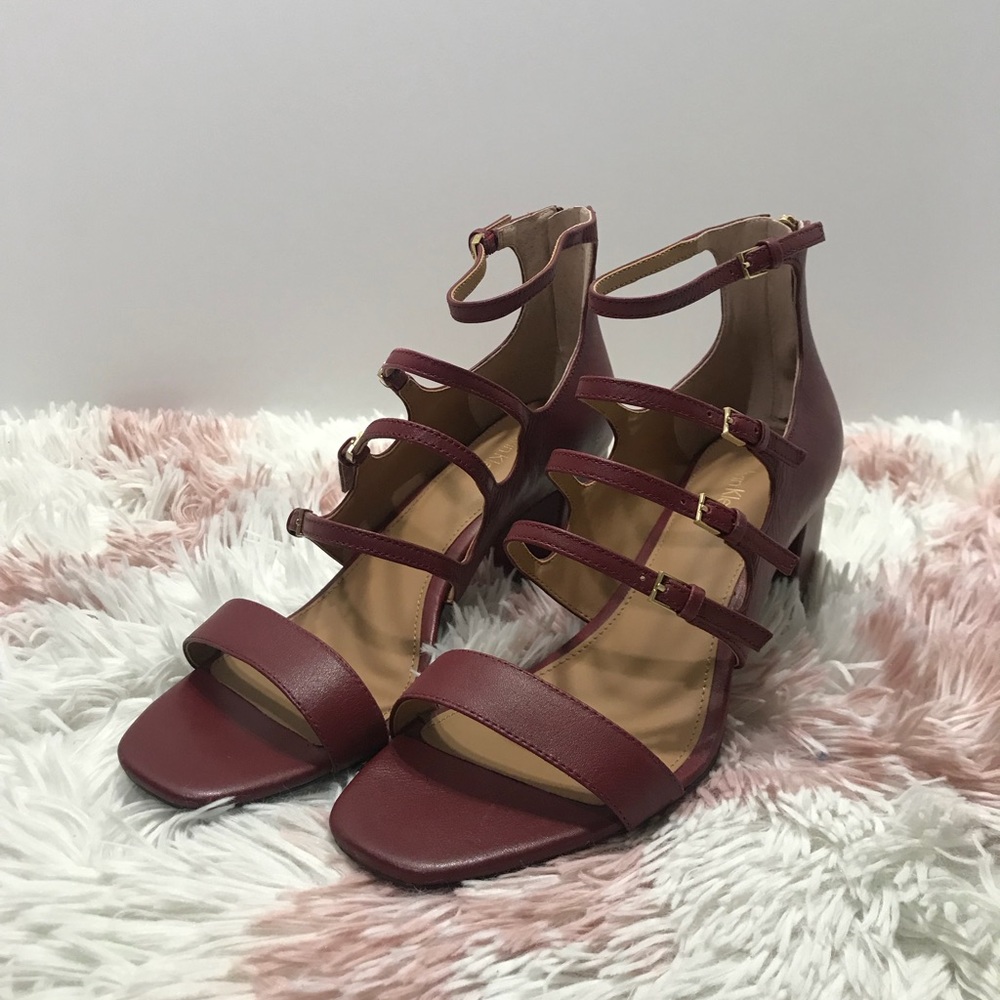 🌸 Beautiful Calvin Klein heels 🌸